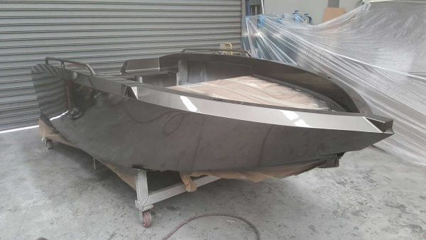 Small Trailer Boats Resprayed Painting Gold Coast Finishline Paint   Metalic Silver Trailer Boat Respray 600x338 1 